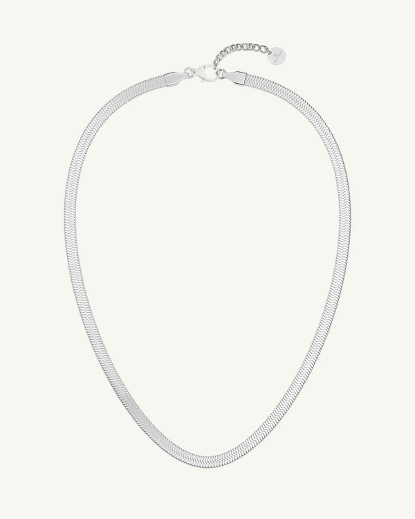 A Chain Necklace in polished Silver plated-316L stainless steel from Waldor & Co. The model is Eze Chain Polished.