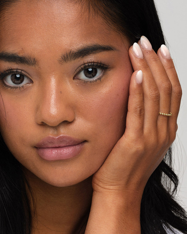  A Ring in 14k gold-plated stainless steel from Waldor & Co. The model is Petite Ring Polished.